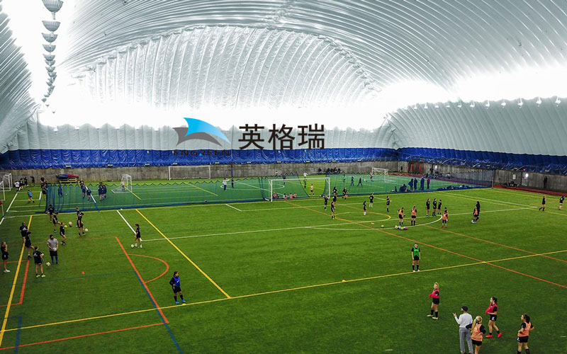 选择充黄瓜视频网站结构建造足球场有哪些优势？